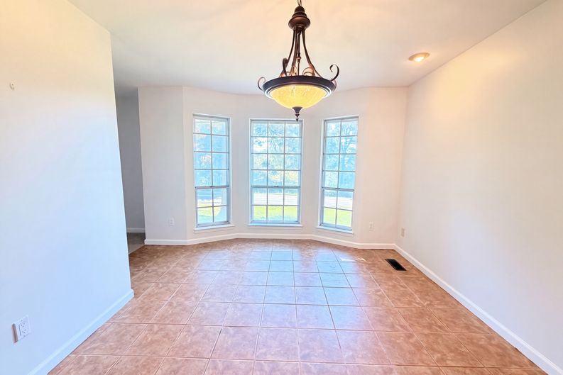 Photo 7 of 21 of 7161 Roper Rd, Trussville, AL