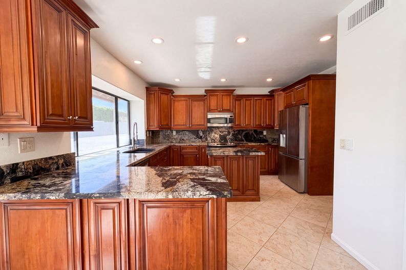 Photo 15 of 38 of 13816 N 50th St, Scottsdale, AZ