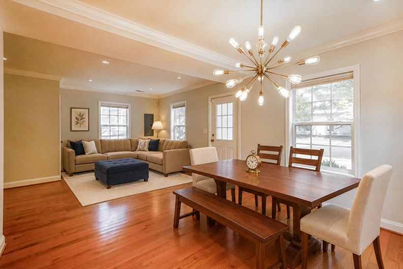Photo 6 of 20 of 4933 Lee St NE, Washington, DC