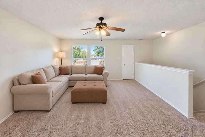 Photo 13 of 22 of 2708 White Oak Dr, Little Elm, TX