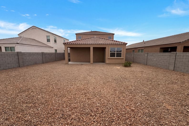 Photo 5 of 36 of 30970 W Amelia Ave, Buckeye, AZ