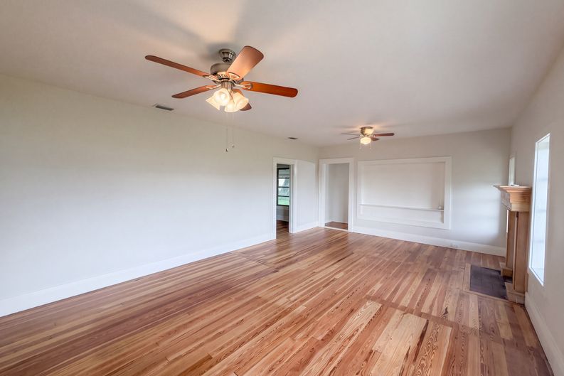 Photo 16 of 27 of 4805 Coronet Rd, Plant City, FL