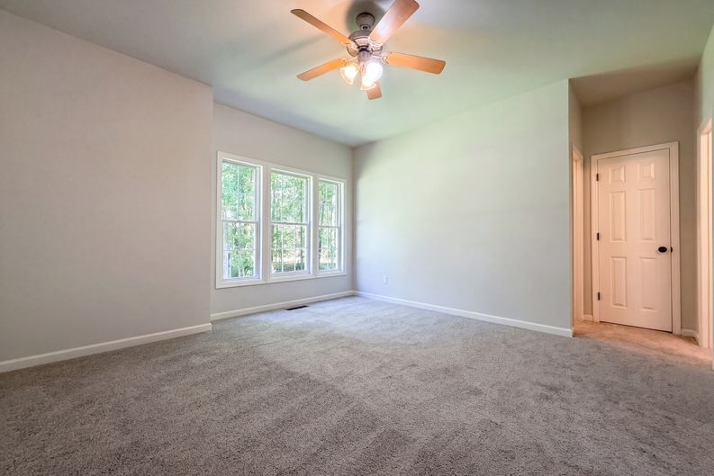 Photo 4 of 28 of 109 Rockrose Ave, Clayton, NC