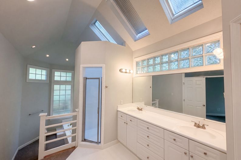 Photo 6 of 16 of 6104 Crupper Ct, Raleigh, NC