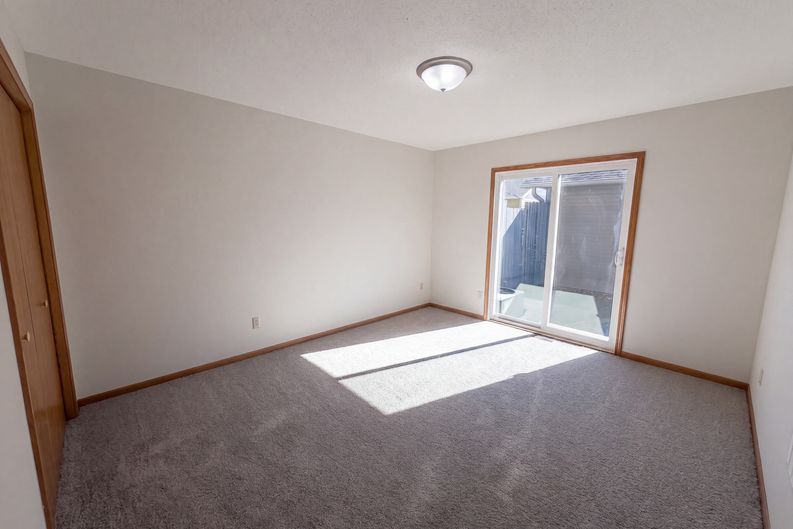 Photo 4 of 19 of 441 S Elm St, Waconia, MN