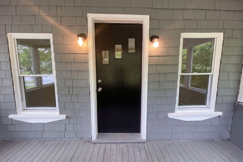 Photo 16 of 22 of 361 Tremont St, Taunton, MA