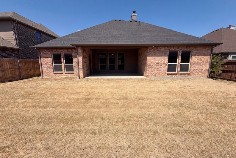 Photo 5 of 23 of 1683 St Croix St, Burleson, TX