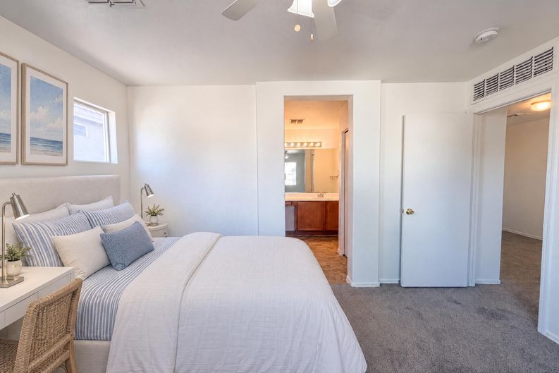 Photo 10 of 50 of 1515 E Bloch Rd, Phoenix, AZ