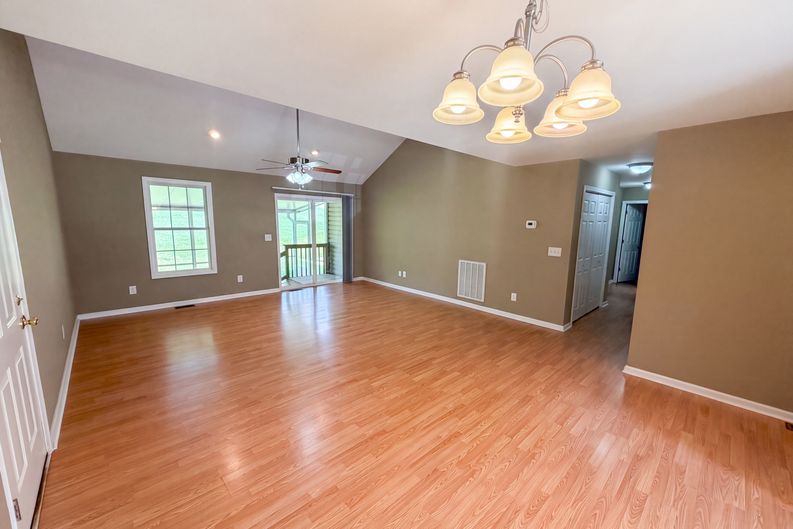 Photo 11 of 20 of 116 Fernwood Dr, Easley, SC