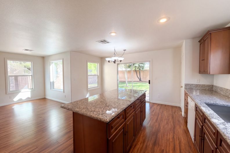 Photo 7 of 31 of 11117 Okeefe Ct, Las Vegas, NV
