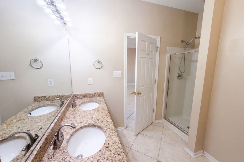 Photo 10 of 18 of 5328 Seaspray Ln, Raleigh, NC