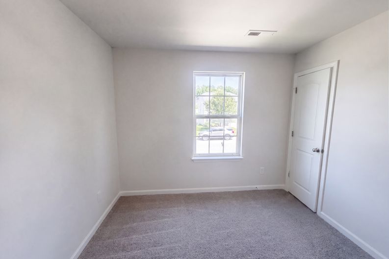 Photo 9 of 21 of 1131 Langston Dr, Greensboro, NC