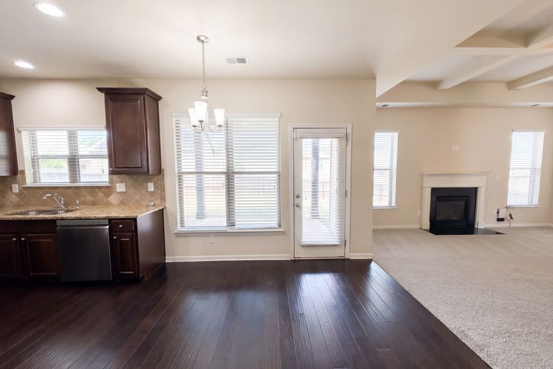 Photo 11 of 30 of 798 Kallispel Ct, Hampton, GA