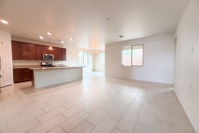 Photo 3 of 18 of 9833 E Kinetic Dr, Mesa, AZ
