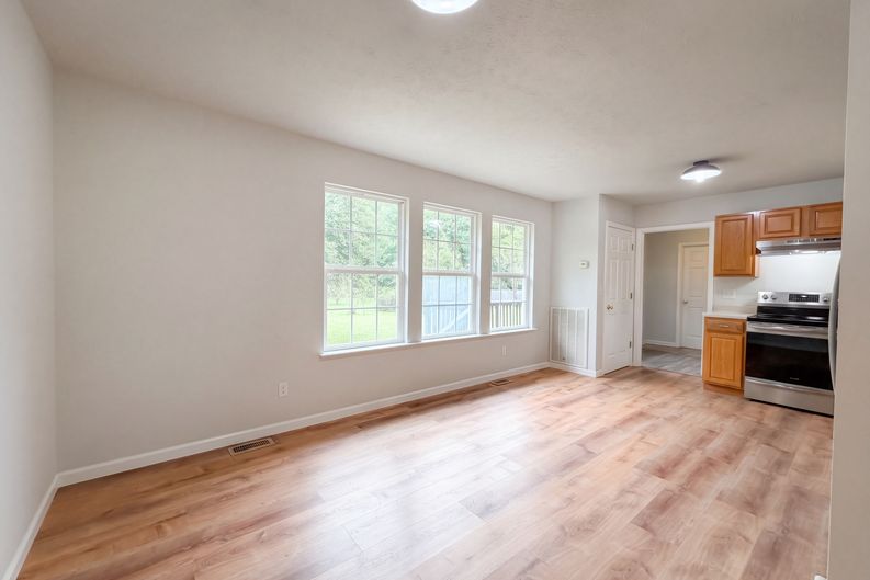 Photo 7 of 18 of 1023 Kaity Brooke Dr, Portland, TN