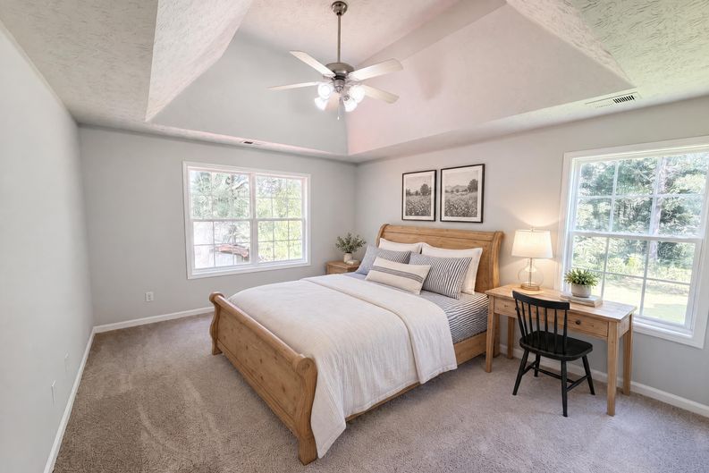 Photo 12 of 35 of 1396 Bramlett Forest Ct, Lawrenceville, GA
