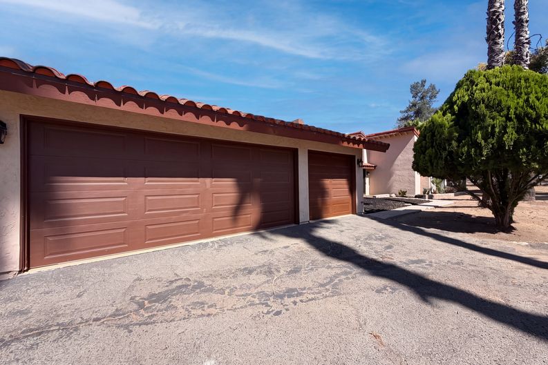 Photo 32 of 40 of 15408 Glentree Rd, Valley Center, CA