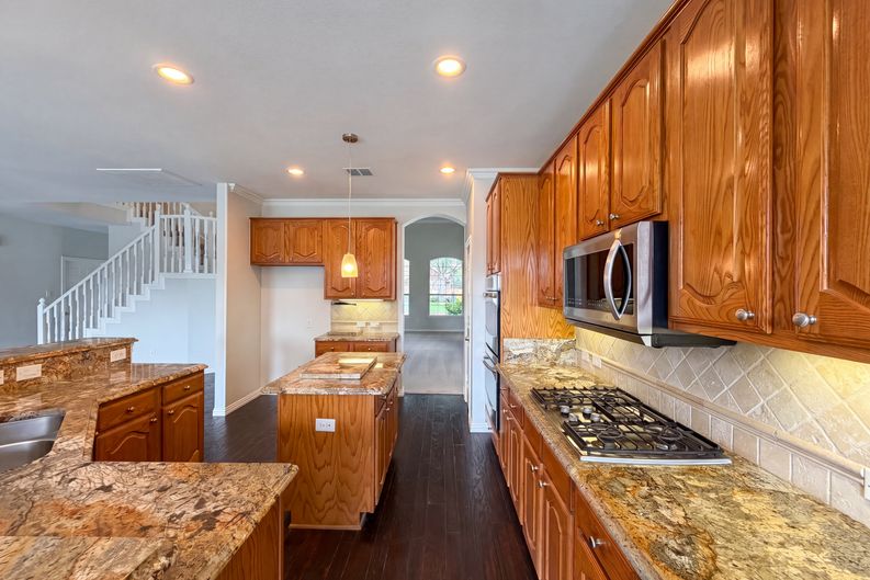 Photo 13 of 41 of 2211 Dana Dr, Flower Mound, TX