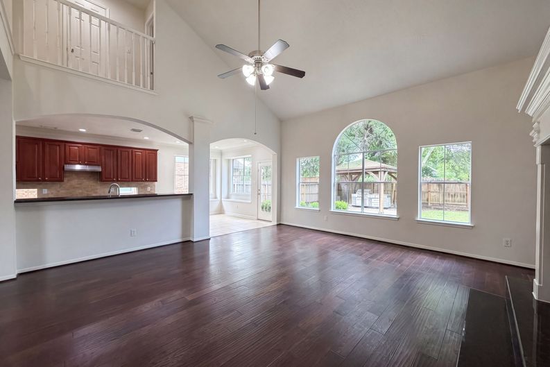 Photo 14 of 33 of 3106 Forrester Dr, Pearland, TX