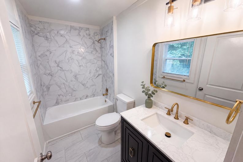 Photo 10 of 25 of 2225 Misty Ln SE, Smyrna, GA