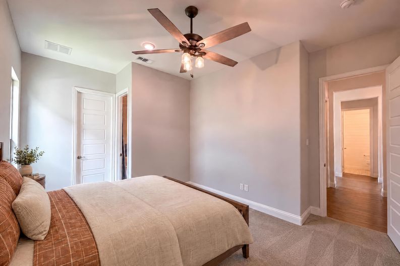 Photo 14 of 37 of 11509 Misty Ridge Dr, Roanoke, TX