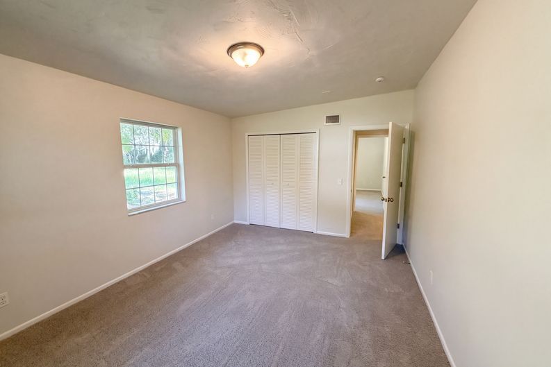 Photo 14 of 31 of 208 Robin Rd, Altamonte Springs, FL