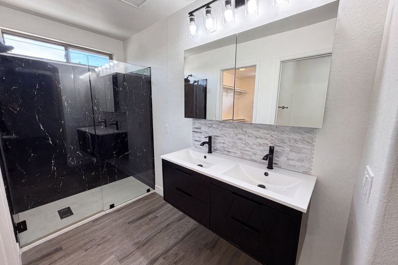 Photo 11 of 23 of 800 S Bedford Dr, Chandler, AZ