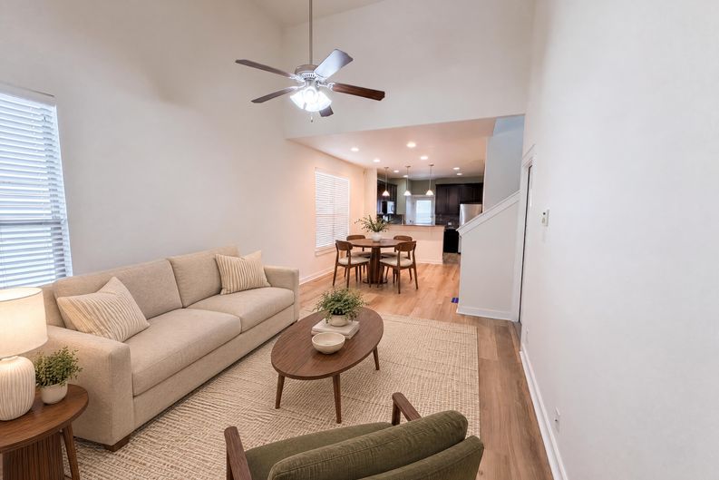 Photo 9 of 27 of 2101 Rivers Edge Way, Austin, TX