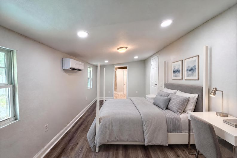 Photo 8 of 21 of 1502 Daroca Dr, Deltona, FL