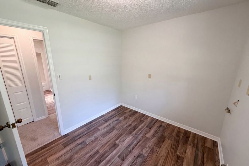 Photo 17 of 18 of 2505 Velma Ter, Leesburg, FL