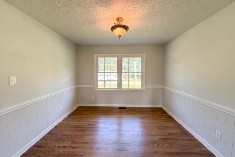 Photo 6 of 20 of 4202 Wrentree Dr, Dallas, NC