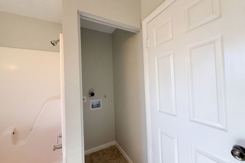 Photo 14 of 17 of 8801 SE 89th St, Ocala, FL