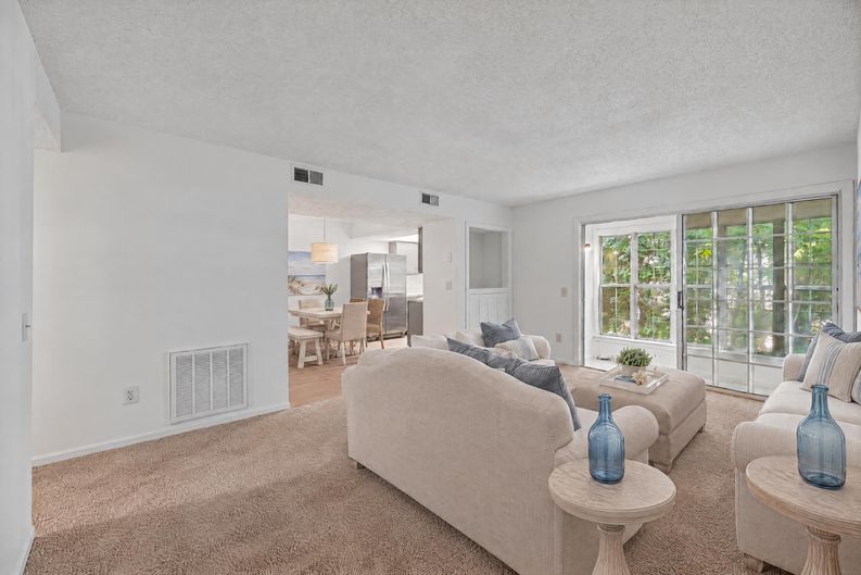 Photo 12 of 29 of 9260 Niki Pl, Manassas, VA