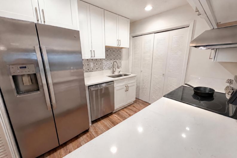 Photo 15 of 24 of 1013 Dunbar Dr, Atlanta, GA