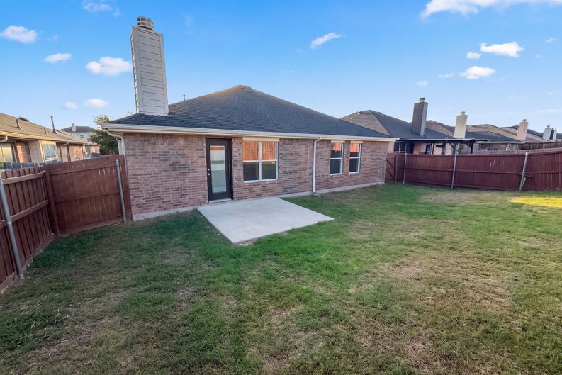 Photo 5 of 52 of 2821 Enchanted Eve Dr, Little Elm, TX