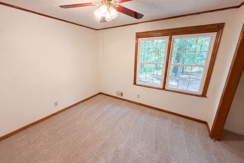 Photo 8 of 22 of 339 Newton Rd, Newnan, GA