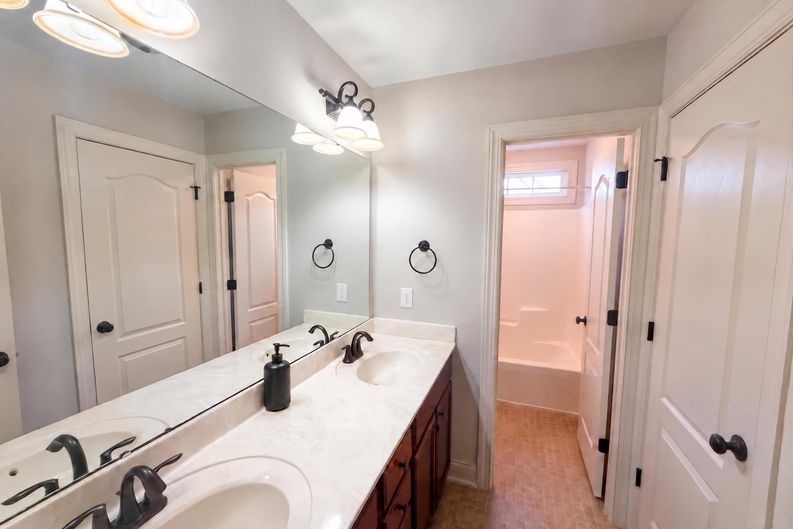 Photo 20 of 47 of 101 Gillyweed Ct, Holly Springs, NC