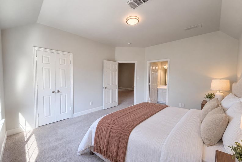 Photo 18 of 36 of 4615 Wildgrove Dr, Flower Mound, TX