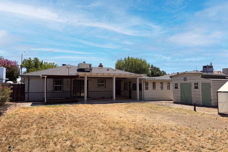 Photo 36 of 41 of 719 N Crescent Ave, Lodi, CA