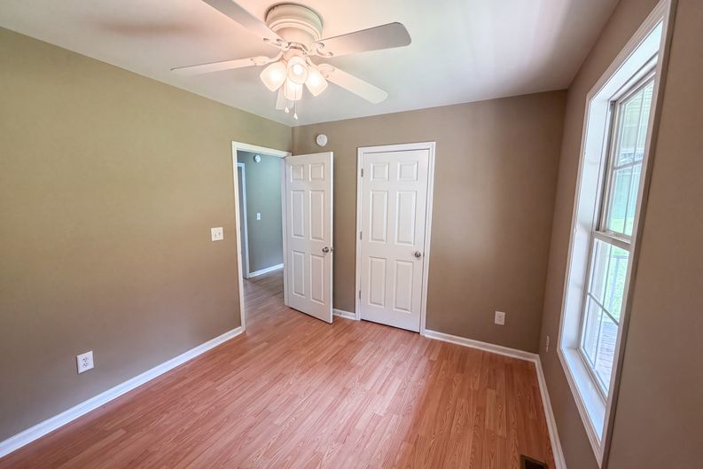 Photo 12 of 20 of 116 Fernwood Dr, Easley, SC