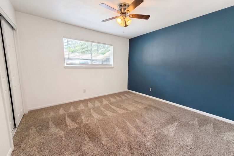Photo 14 of 24 of 7807 Bideford Ln, Houston, TX