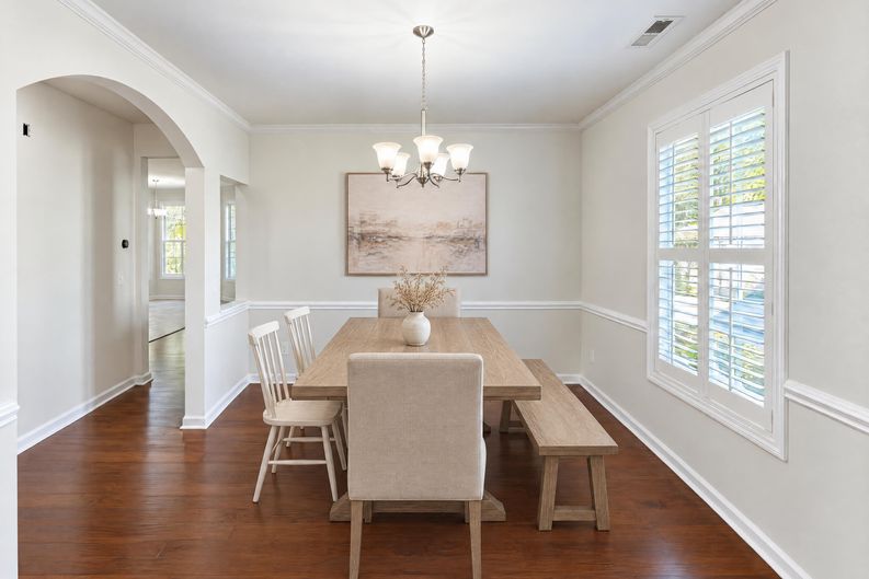Photo 10 of 36 of 1029 Forbishire Dr, Matthews, NC