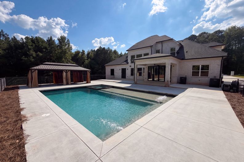 Photo 5 of 32 of 214 Coastline Rd, Fayetteville, GA