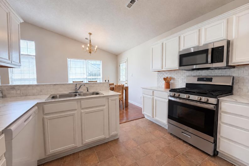 Photo 15 of 16 of 12525 Panthersville Dr, Charlotte, NC
