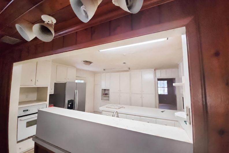 Photo 6 of 19 of 4604 Oak Ridge Rd, Mobile, AL