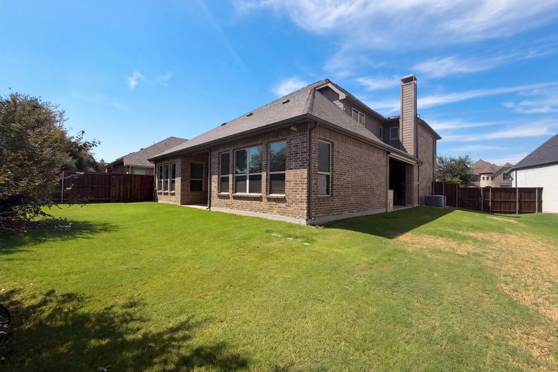Photo 18 of 22 of 851 Yellowcress Dr, Prosper, TX