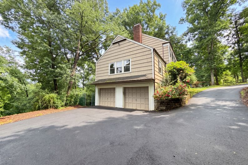 Photo 31 of 35 of 101 Wexford Way, Basking Ridge, NJ