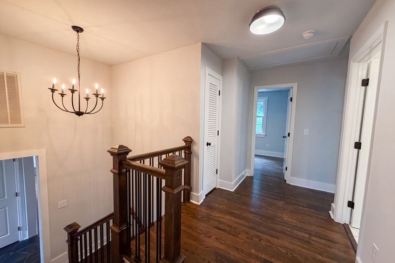 Photo 14 of 36 of 6112 Pinehurst Dr, Nashville, TN