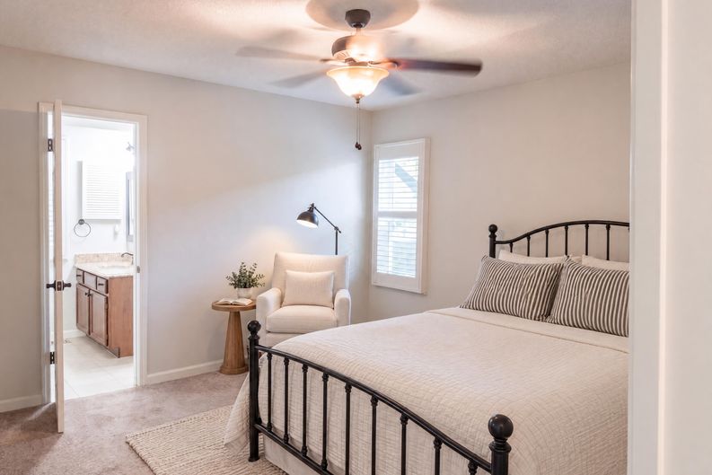 Photo 6 of 28 of 2206 N Basswood Ct, Derby, KS