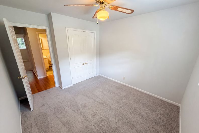 Photo 8 of 22 of 1271 Seven Springs Cir, Marietta, GA